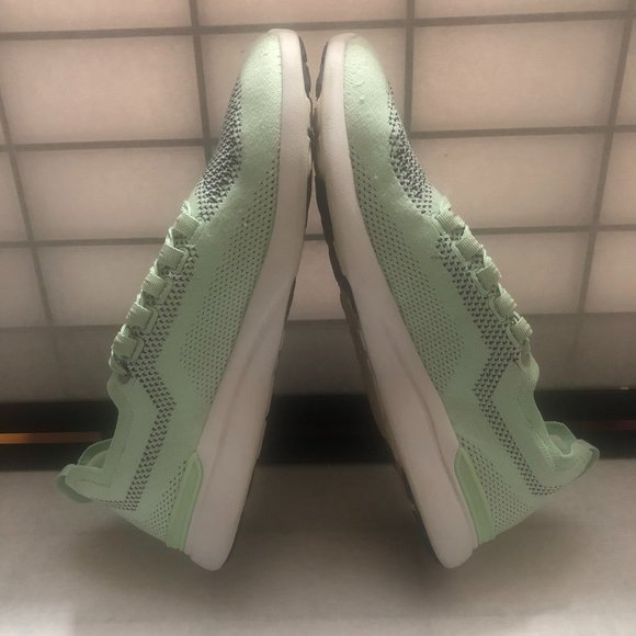 APL TechLoom Breeze Running Sneakers 11 Peppermint main image 4